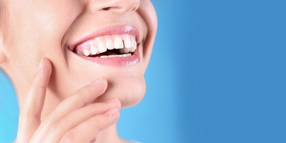 Primo piano di donna con diastema - Chiara Piccioni